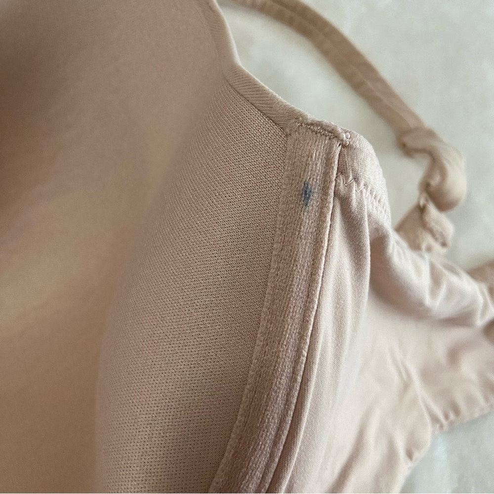 SKIMS / Nude Lightly Lined Padded Underwire Bra Size 34DDD - Picture 6 of 6